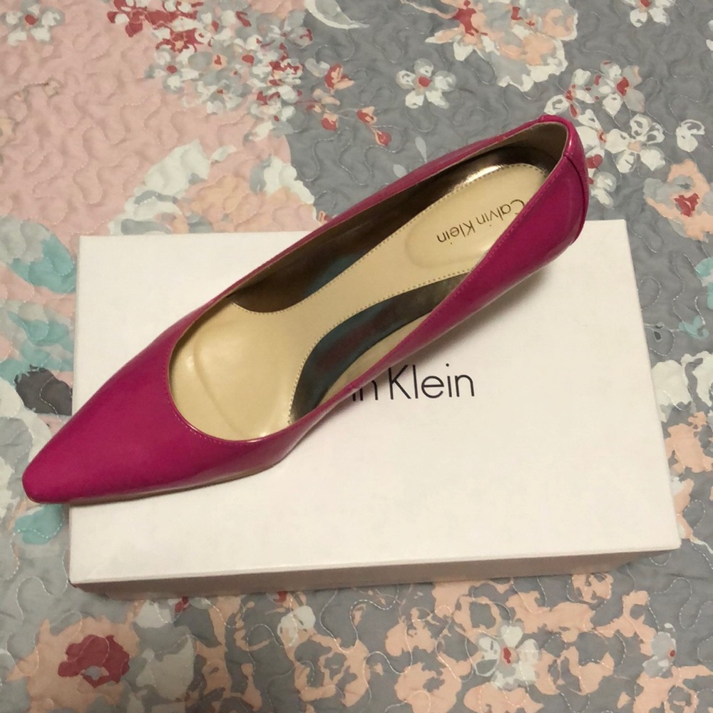Calvin Klein shinny pink heels